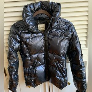 Sam girl down puffer in size 12 Excellent condition
